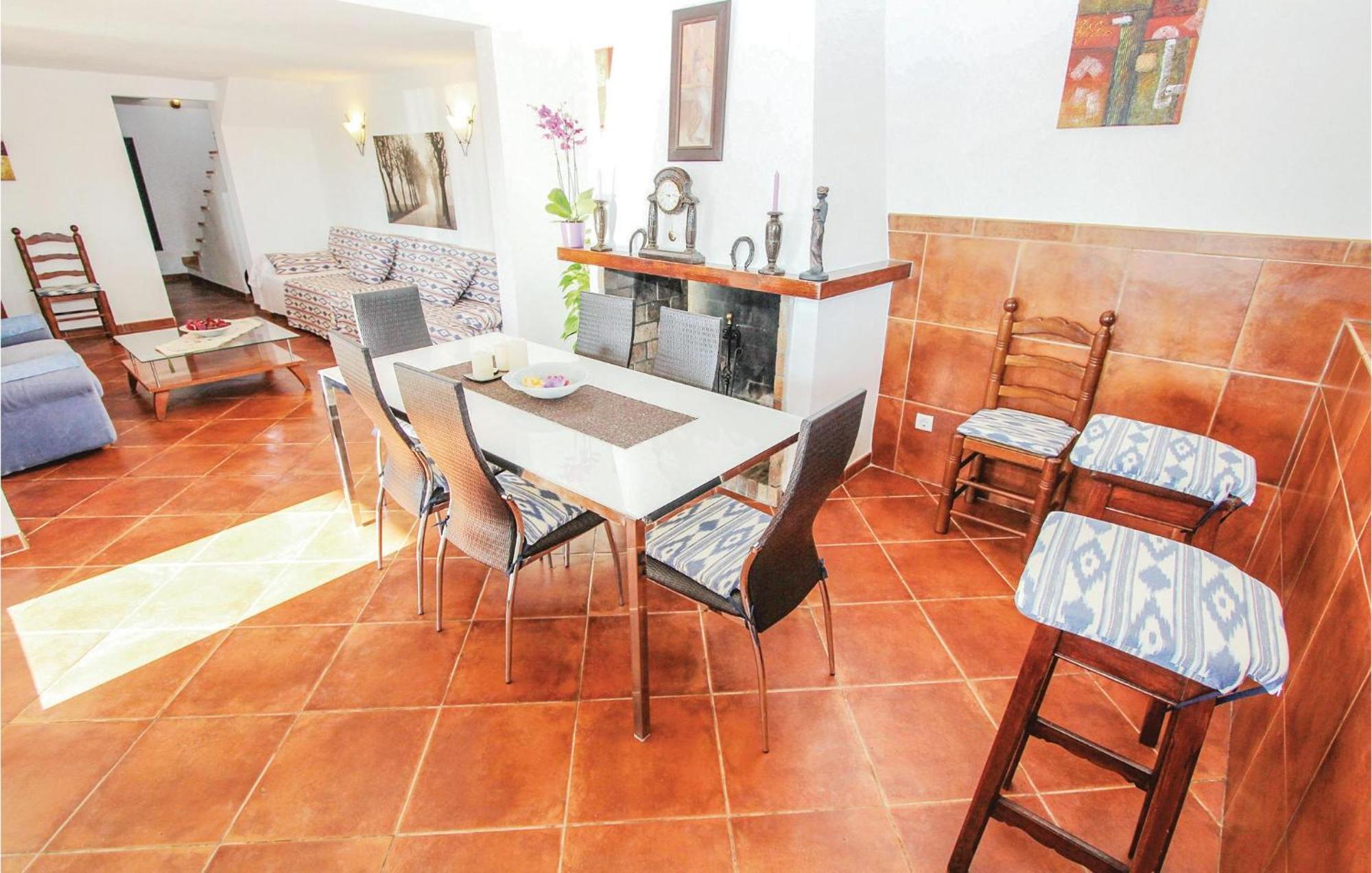 Gorgeous Home In Muro With Kitchen Zewnętrze zdjęcie