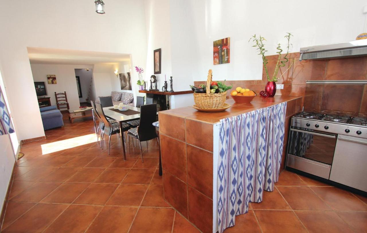 Gorgeous Home In Muro With Kitchen Zewnętrze zdjęcie
